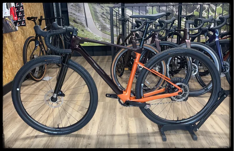 Giant Revolt X Advanced Pro 1 Medium Cordovan/Copper Coin 2022-1